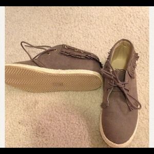 Moccasin Inspired Sneaker🌟@tdhendry09