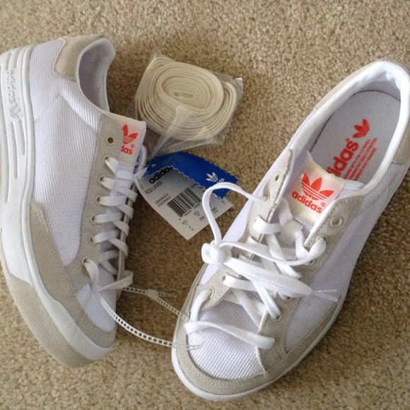 ADIDAS shoes! - Picture 3 of 3