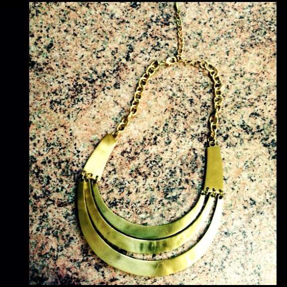 Beautiful heavy gold necklace