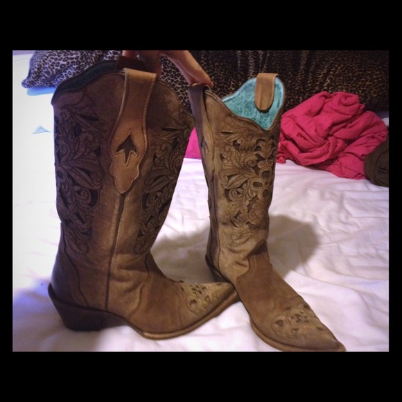Coral size 8 woman's boots (reserved)