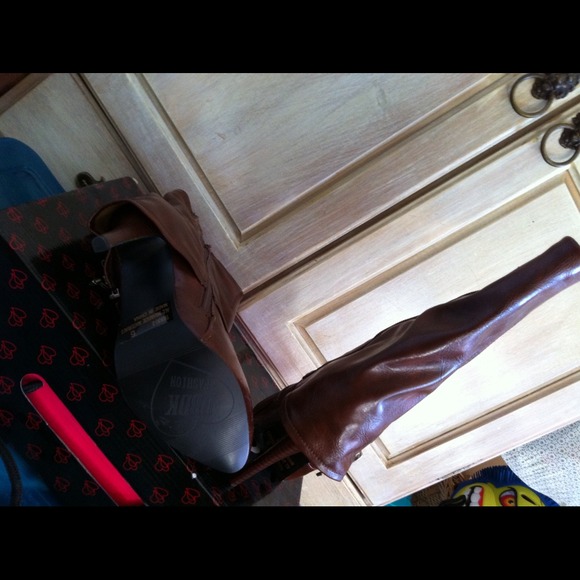 New Brown Leather Fold Down Boot - Picture 2 of 4