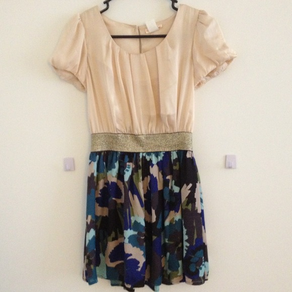 One Clothing Floral Short Sleeve Dress - Picture 1 of 4
