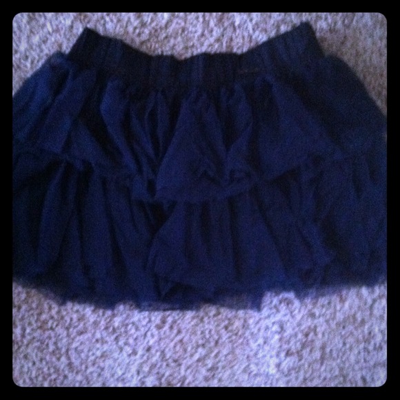 A&F---Navy blue 2 tier skirt