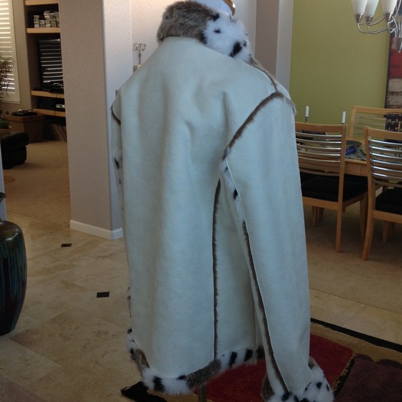 SOLD⛄Juliano Celini Shearling Coat⛄ - Picture 2 of 3