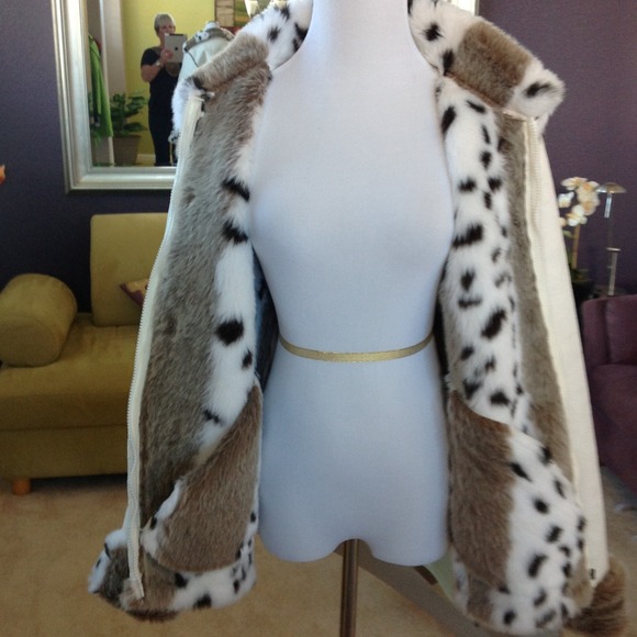 SOLD⛄Juliano Celini Shearling Coat⛄ - Picture 3 of 3