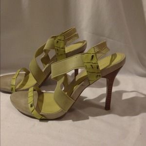 Nine West citron color strappy heels