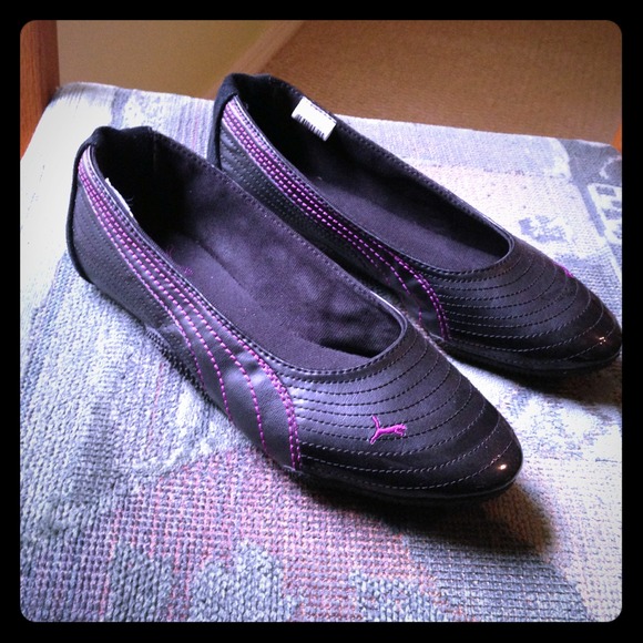 For @yengkeepop Super cute! Brand NEW! Black Pumas