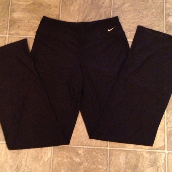 ⛔️traded. NIKE Fit Dry pants