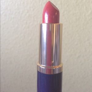 🚩Sold🚩BRAND NEW Estée Lauder lipstick