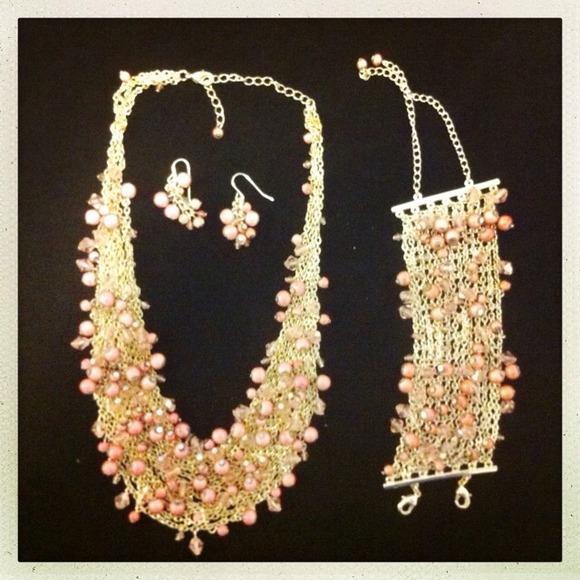 Necklace Set