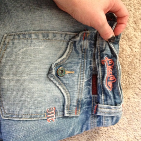 REDUCED!!!! Like NEW MissMe jeans! - Picture 2 of 3