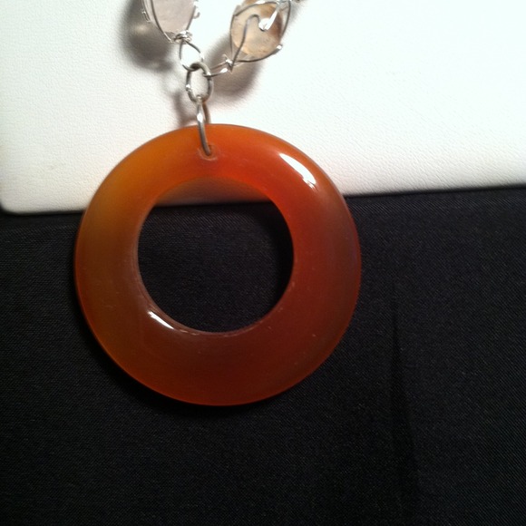 15" Resin Pendant Stone Necklace - Picture 2 of 4