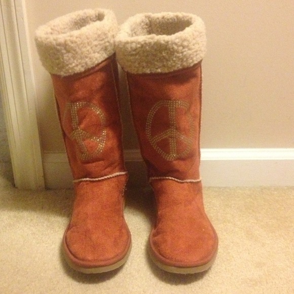Burnt orange peace sign "uggs"