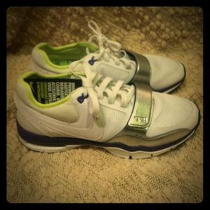 White Nikes on hold for @jldotter