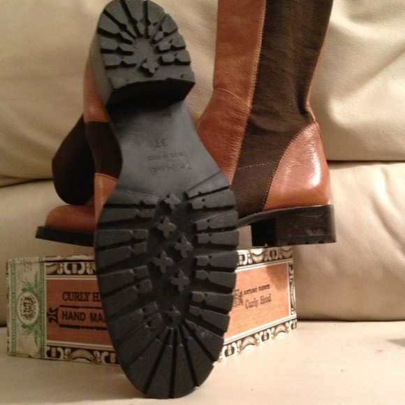 CLOSING SALE Italian Leather Classic Boots - Picture 2 of 2
