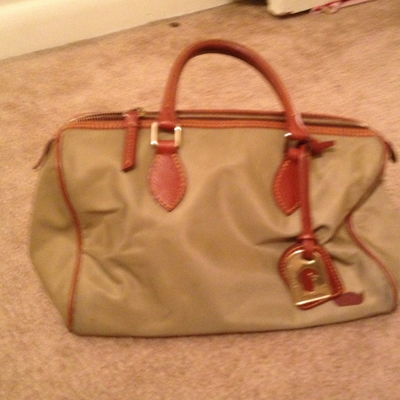 Pre-owned handbag