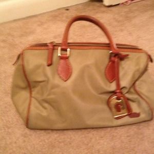 Pre-owned handbag