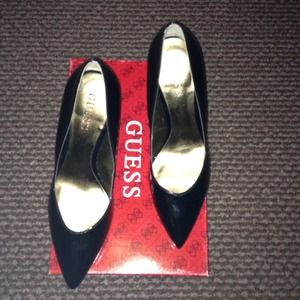 Guess shoes 6.5 but fit like a 7