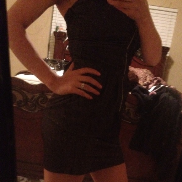 Pretty cocktail dress in dark gray👗
