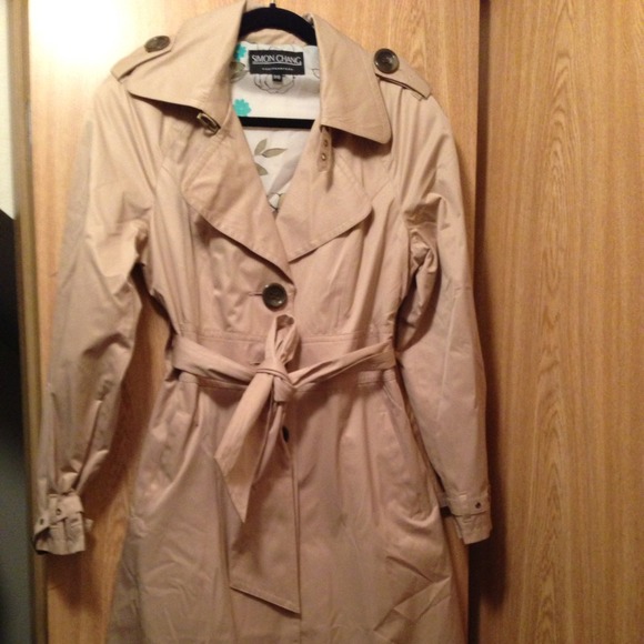 Beige light trench coat