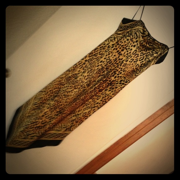 100%Silk dress,blk,gold and some yellow