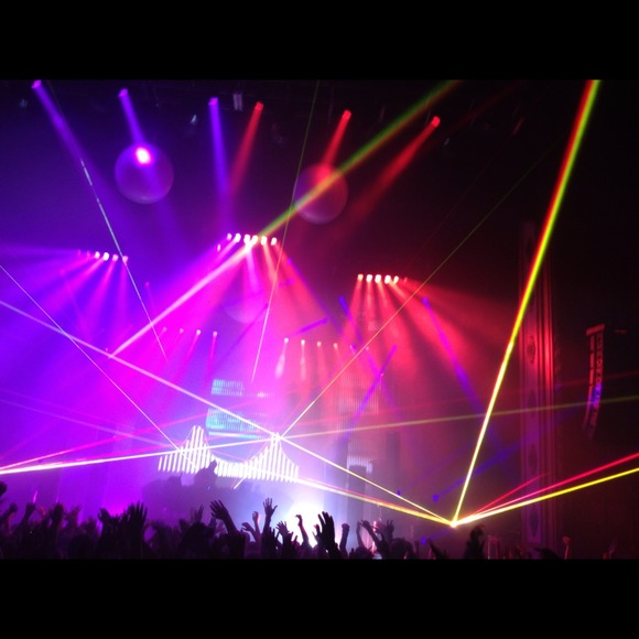 SOLD 2 pairs of jessica Simpson shoes