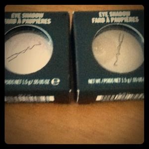 Mac eyeshadows for ✋✋ @kisseypoo ✋✋