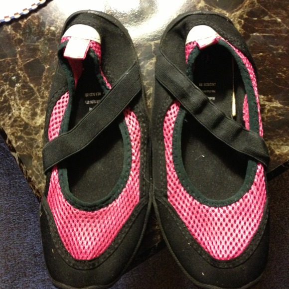 Beach shoes