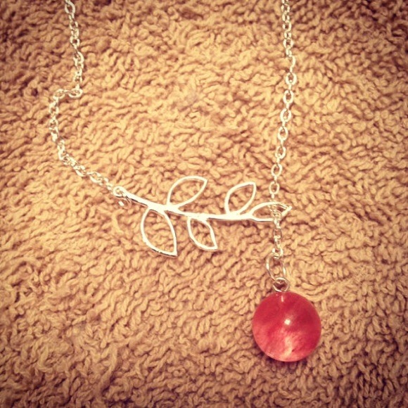 Marble Leaf Necklace