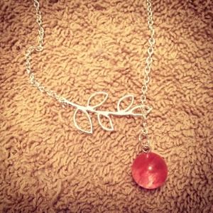 Marble Leaf Necklace