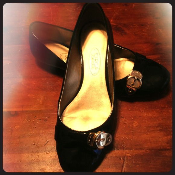 Circa Joan & David black patent leather flats