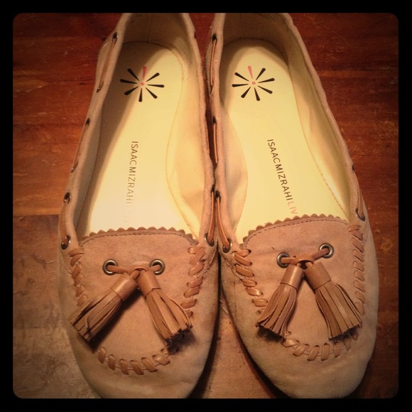 **Reduced** Issac Mizrahi suede flats