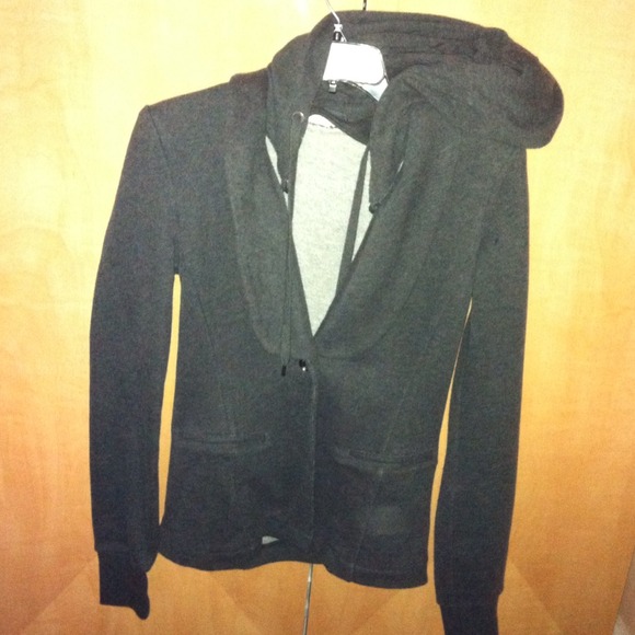 Gray blazer with detachable hood - Picture 1 of 1