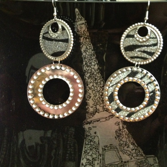 Zebra Glitter Silver/Black Metal Filled Dangles - Picture 3 of 4