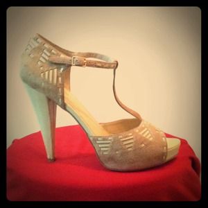 Nude peep toe sandals