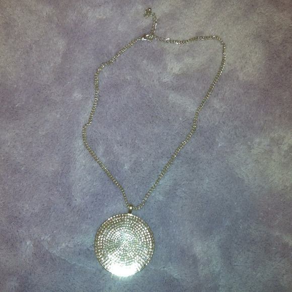 Necklace circle pennant