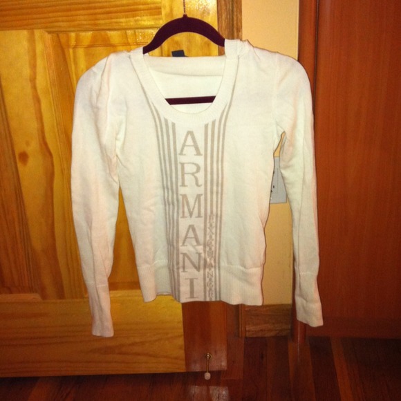 White knit top