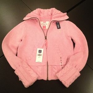 GAP -NEW- sweater