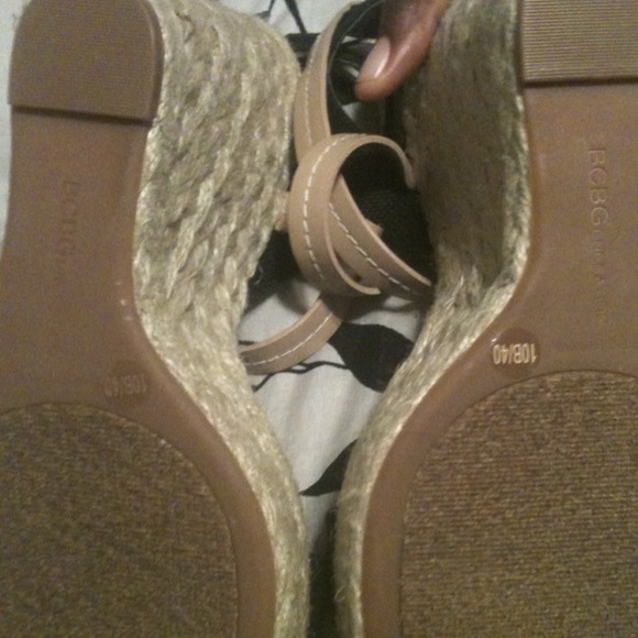 BCBG wedges