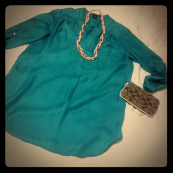 ❎SOLD❎ Jade tunic size Small