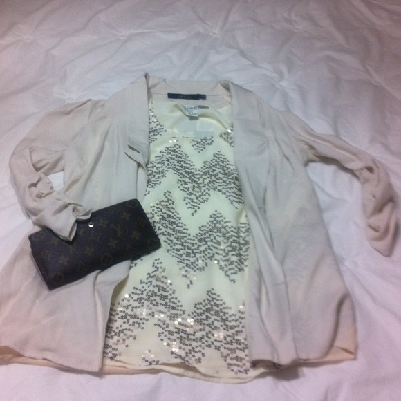 Small gold sequin chevron top