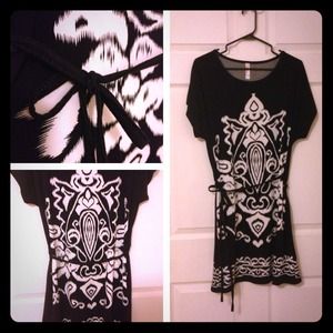 NWOT trendy black dress w/cream accents