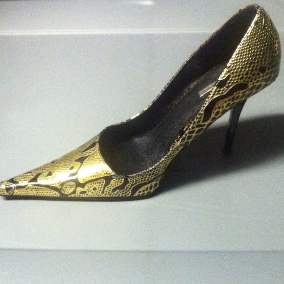 Michael Antonio Snake skin heals