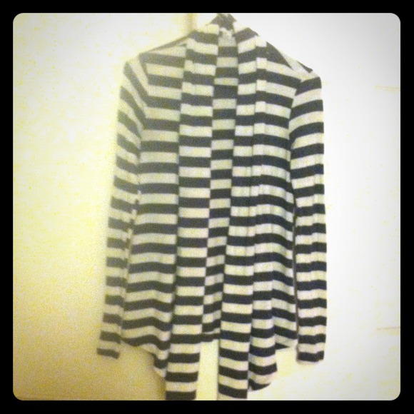 🔴Sold🔴Striped Cardigan