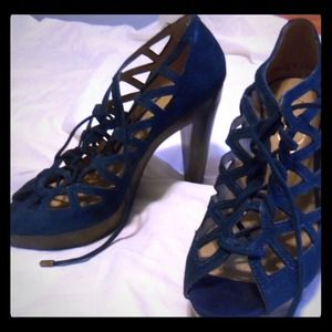 ❌SOLD❌NWOT Jessica Simpson Blue Suede Heels