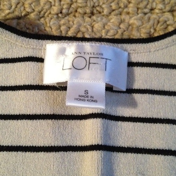Ann Taylor sweater - Picture 2 of 2