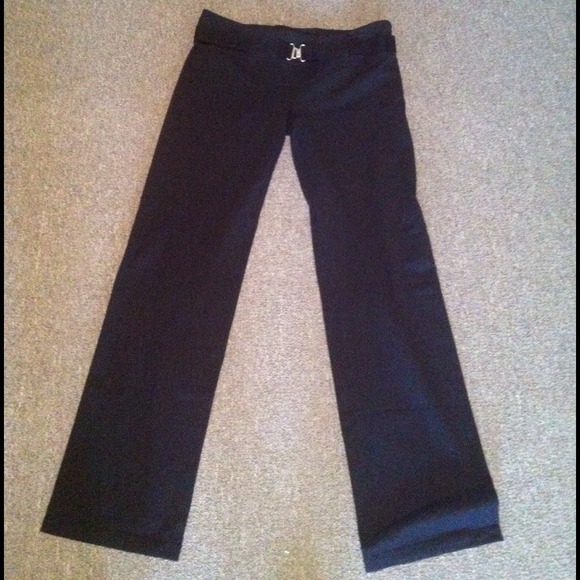 *RESERVED*New With Tags Lululemon Belt it Out Pant