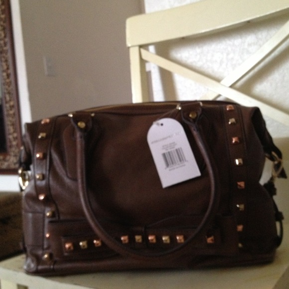 Jessica Simpson Handbags - JESSICA SIMPSON LEATHER BAG💋