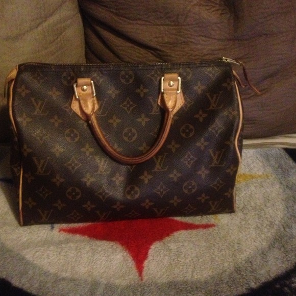 SOLD🌸🌸Authentic Louis Vuitton speedy 30 👄Ppl