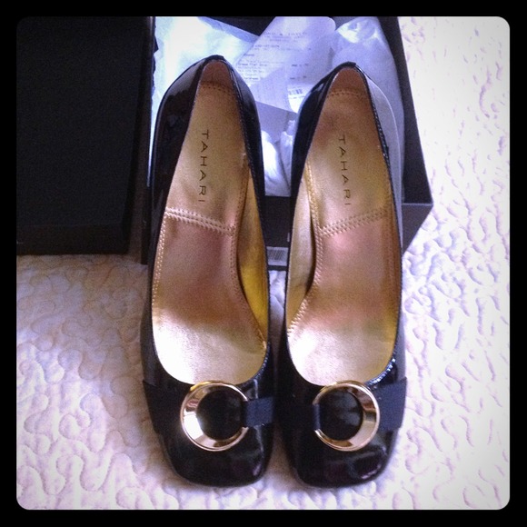 Paten leather Tahari T-grand shoes brand new